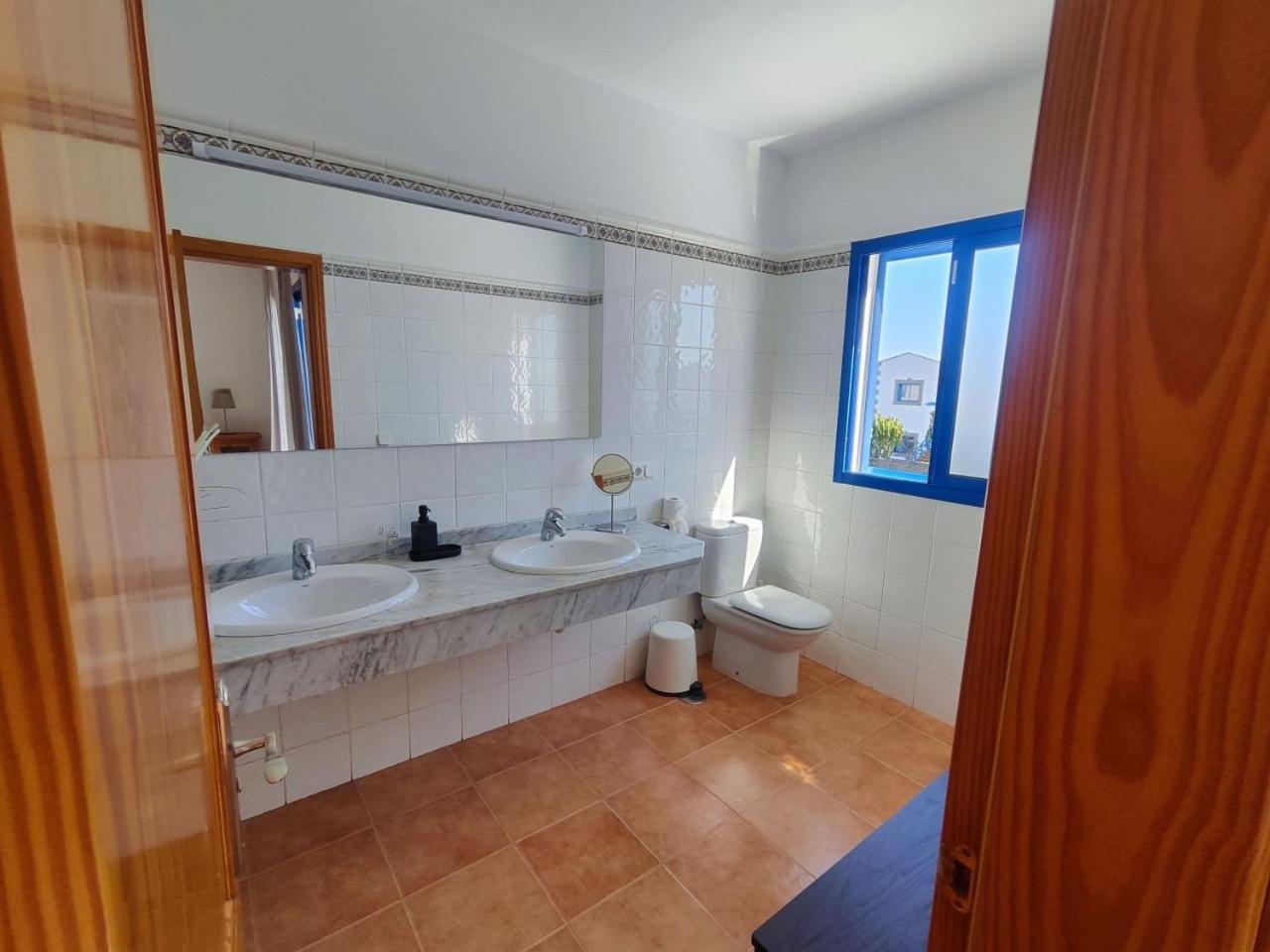Villa Valperal, Piscina Climatizada Aire Acondicionado Posicion Estrategica!! Playa Blanca  Bagian luar foto